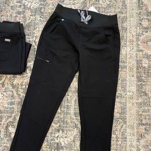 Figs jogger scrubs